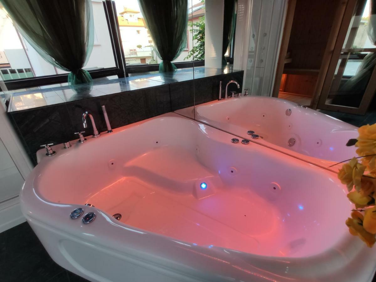 Hotel Memory Rimini Rum bild